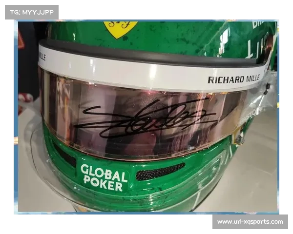 勒克莱尔摩纳哥站特别头盔，baby blue色调致敬成长轨迹